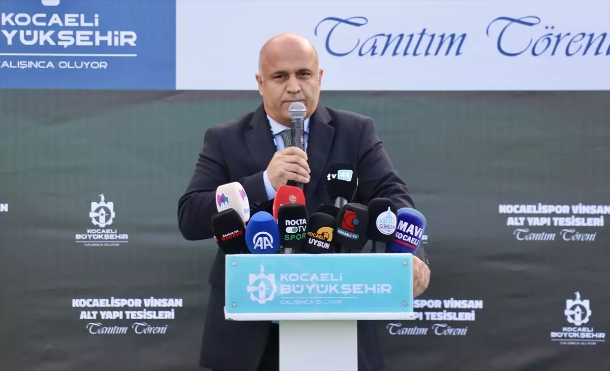 Kocaelispor Altyapı Tesisleri Tanıtıldı