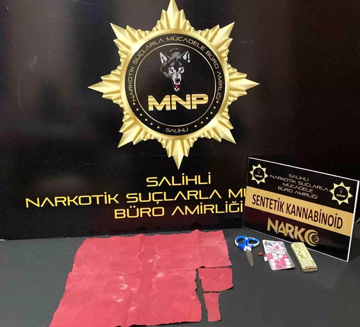 Salihli\'de Uyuşturucu Operasyonu