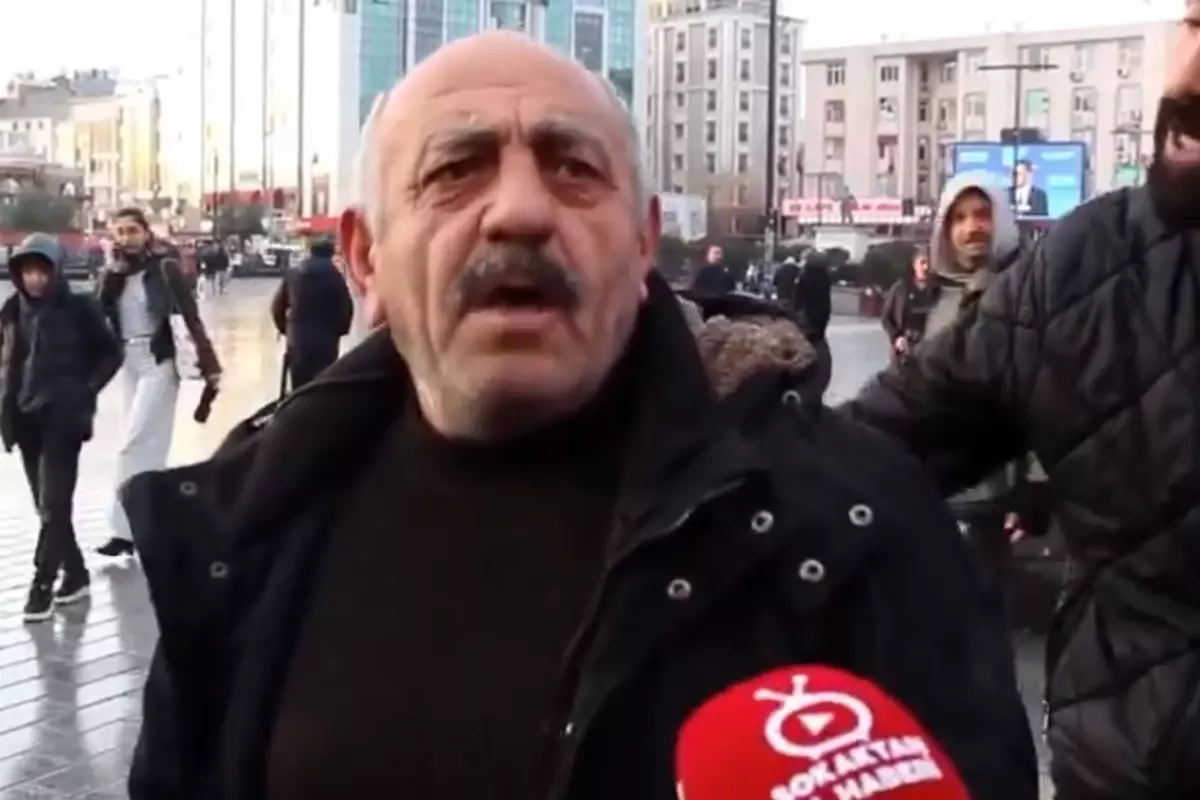 Mikrofon uzatılan vatandaştan \'\'Geçinemiyorum\'\' diyen emeklileri kızdıracak sözler