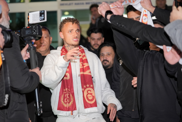 Taraftar tedirgin! Galatasaray'ın yeni yıldızı Kayserispor maçında yok Taraftar tedirgin! Galatasaray'ın yeni yıldızı Kayserispor maçında yok