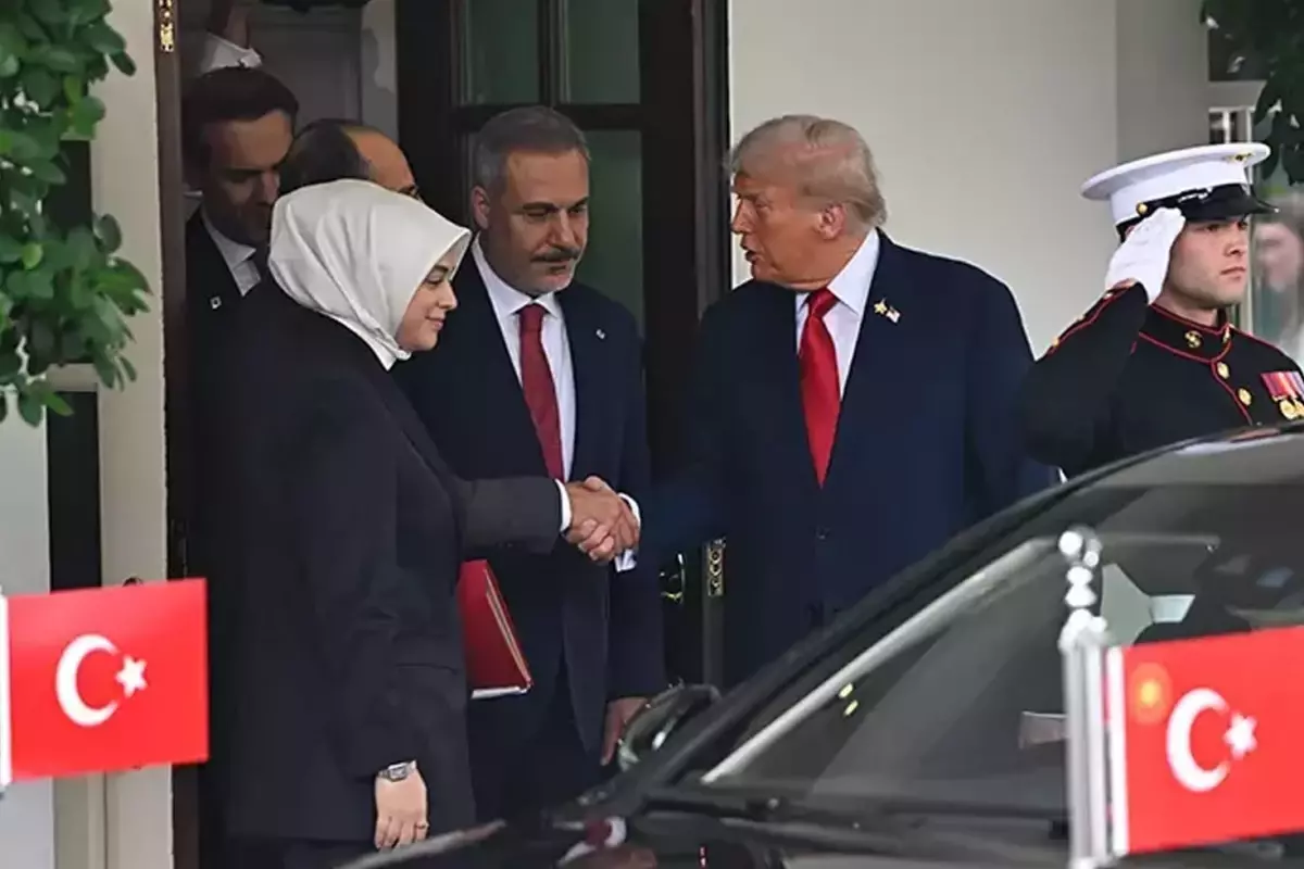 Trump\'ın tehdidinden dakikalar sonra Bakan Fidan\'dan İran hamlesi