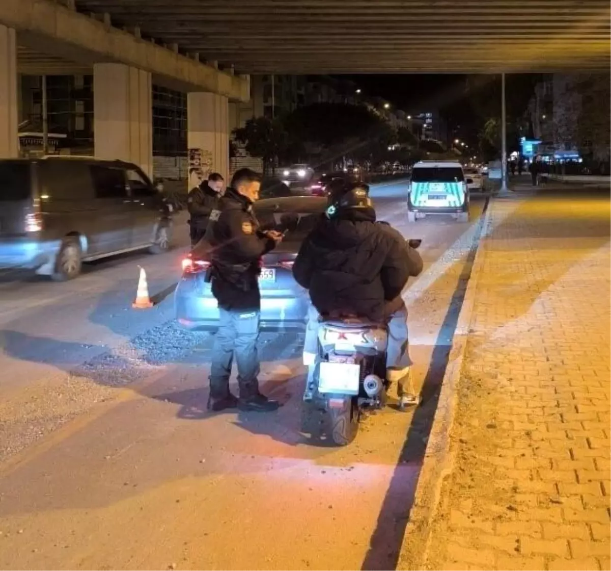 Antalya\'da Asayiş Denetimleri: 2991 Gözaltı, 502 Tutuklama