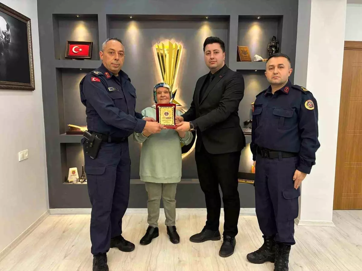 Bilecik\'te Jandarma Vakfı\'na anlamlı bağış