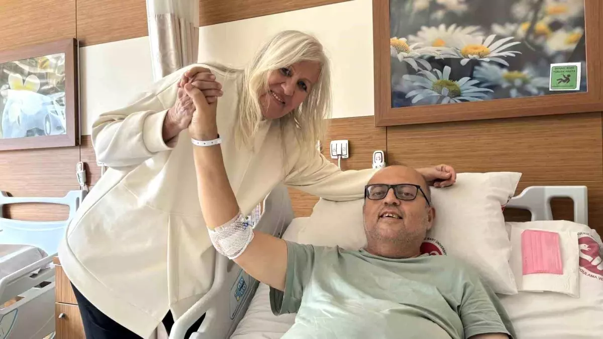 Çanakkale\'de anneden oğluna böbrek nakli