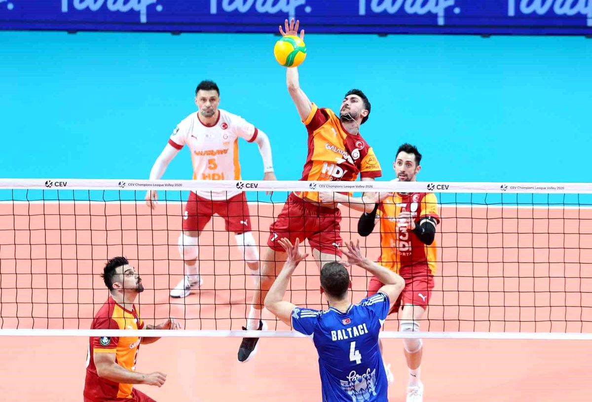 Galatasaray, Halkbank\'ı 3-1 Yendi