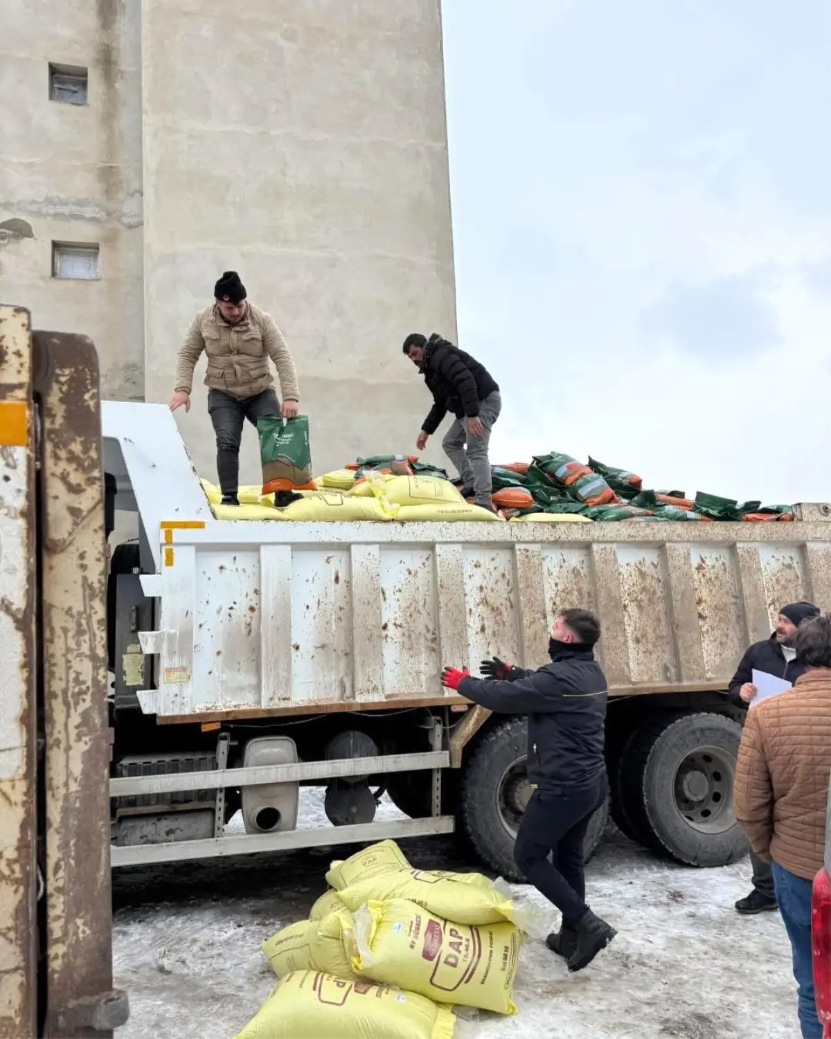 Demirözü\'nde 210 çiftçiye tarımsal destek sağlandı