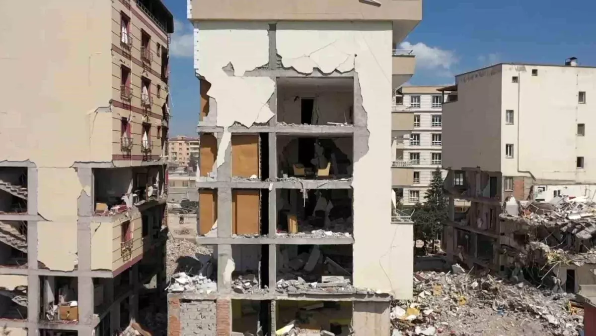 Depremin yıktığı Nurdağı küllerinden doğdu