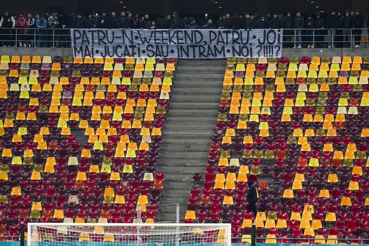 Fenerbahçe, FCSB\'ye Karşı Değişikliklerle Çıktı