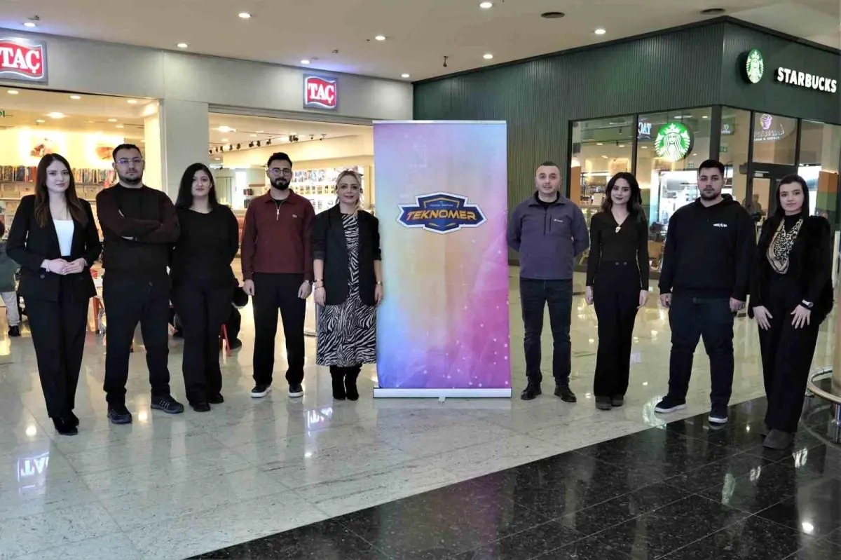 Keçiören Belediyesi\'nden öğrencilere teknoloji dolu karne şenliği