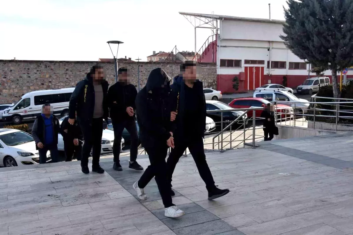 Nevşehir\'de Dolandırıcılık Çetesi Çökertildi