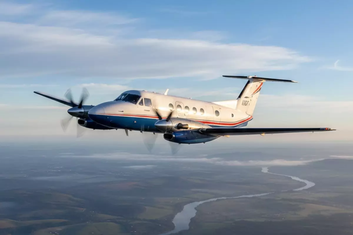 Kolombiya\'da içinde 16 kişinin bulunduğu küçük uçak radardan kayboldu