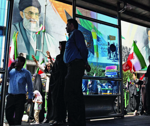 Korkulan oluyor! Tahran savaş sığınakları kurmak için düğmeye bastı