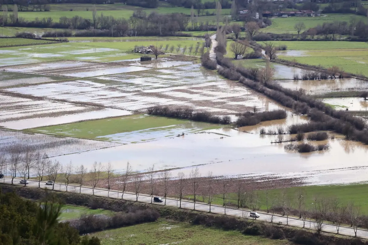 Menteşe\'de Sağanak Tarım Arazilerini Vurdu