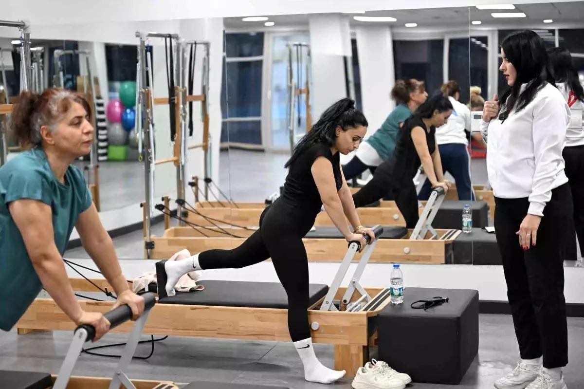Mersin\'de kadınlar reformer pilatesle bedenen ve ruhen güçleniyor