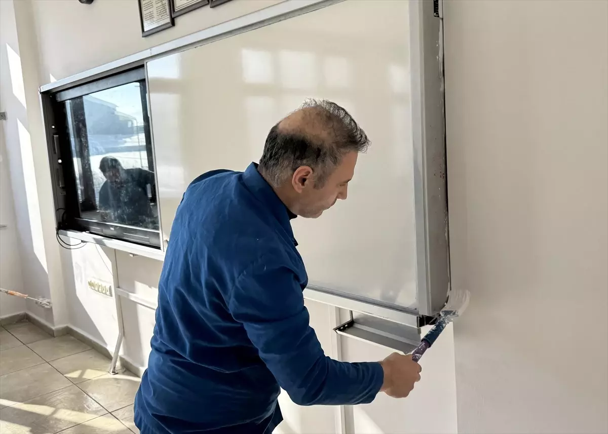 Ardahan Fen Lisesi\'nde Tatil Öncesi Bakım