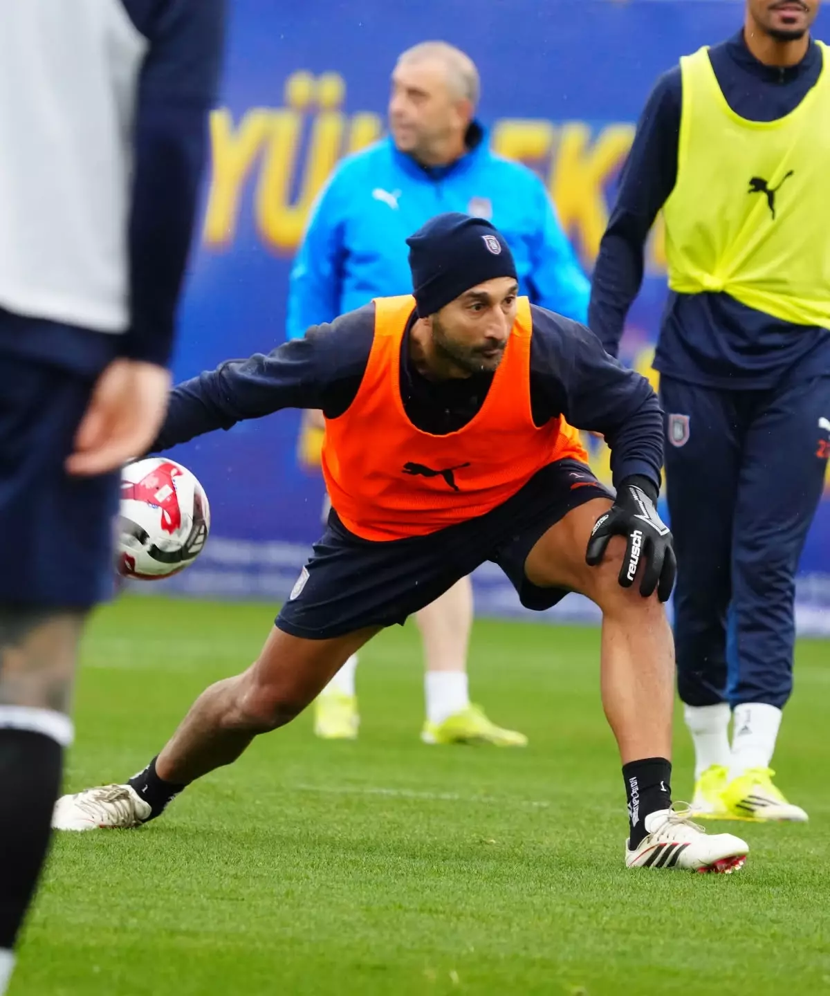 Başakşehir Çaykur Rizespor\'a Hazırlanıyor