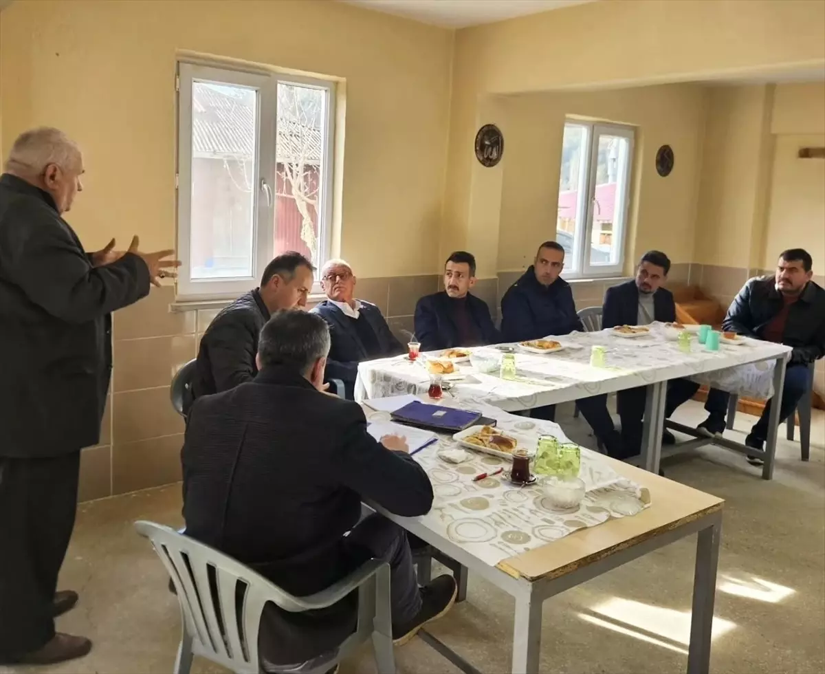 Kaymakam Ünal Köyleri Ziyaret Etti