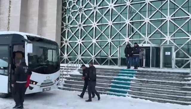 Serhat şehrimizde fuhuş baskını: 21 kadın böyle kurtartıldı Serhat şehrimizde fuhuş baskını: 21 kadın böyle kurtartıldı