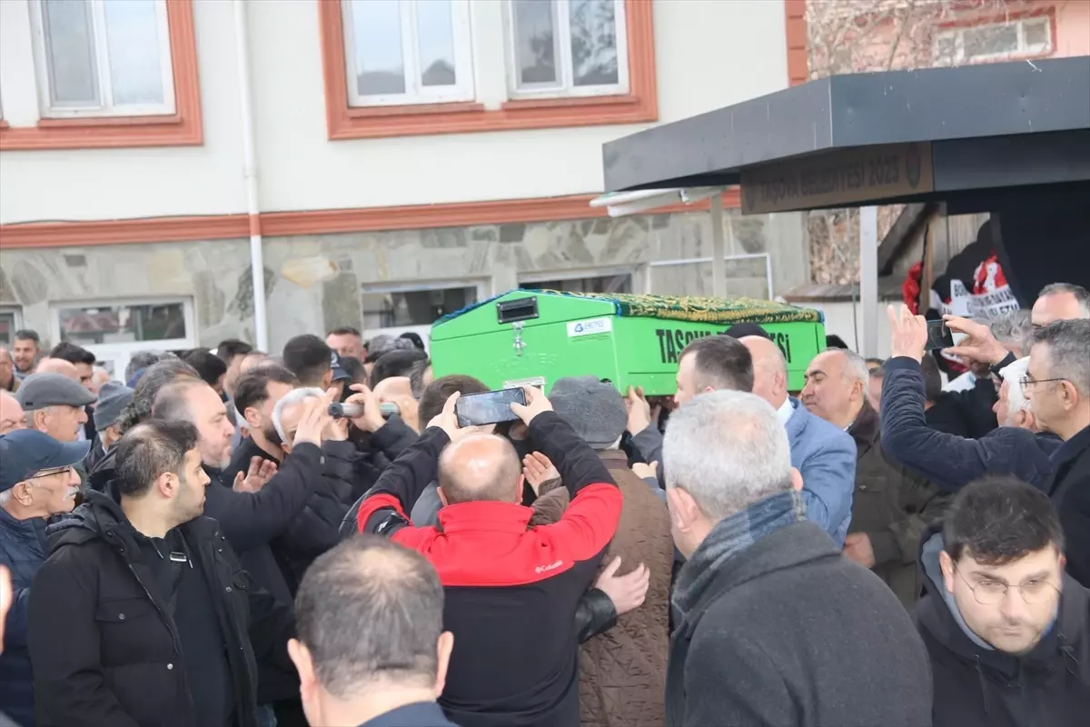 Mustafa Özalp Son Yolculuğuna Uğurlandı