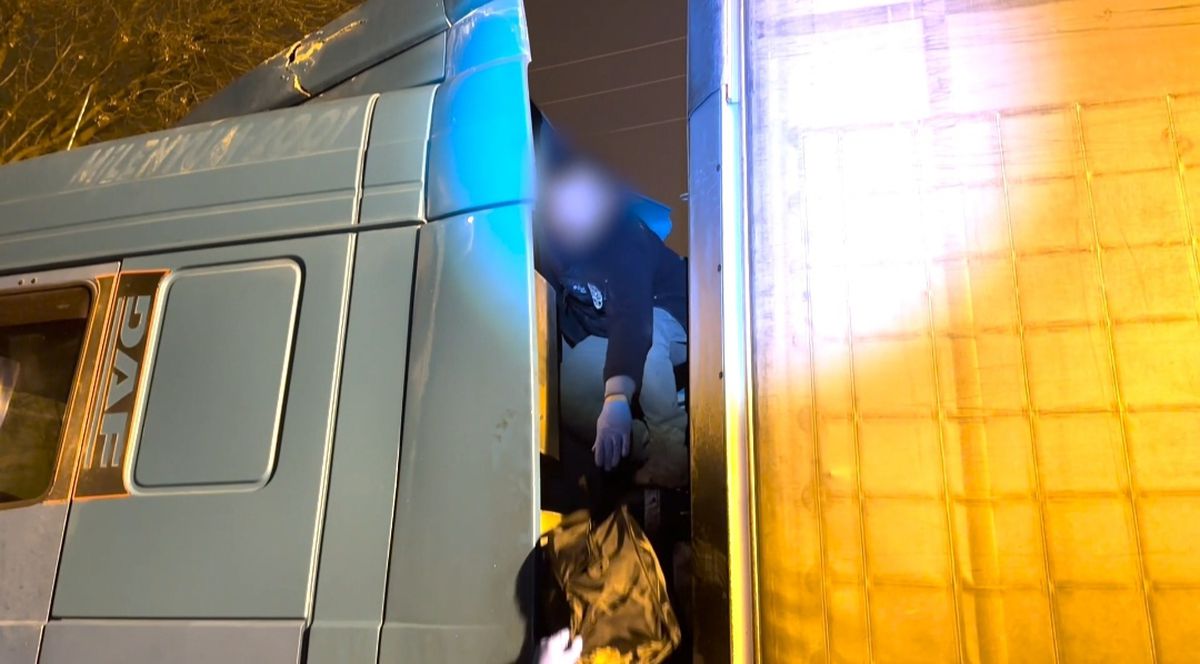 Batman\'da TIR\'da 51 kg Esrar Ele Geçirildi