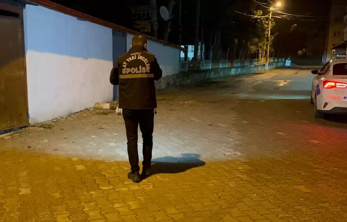 Banaz\'da Bıçaklı Kavga: 1 Yaralı