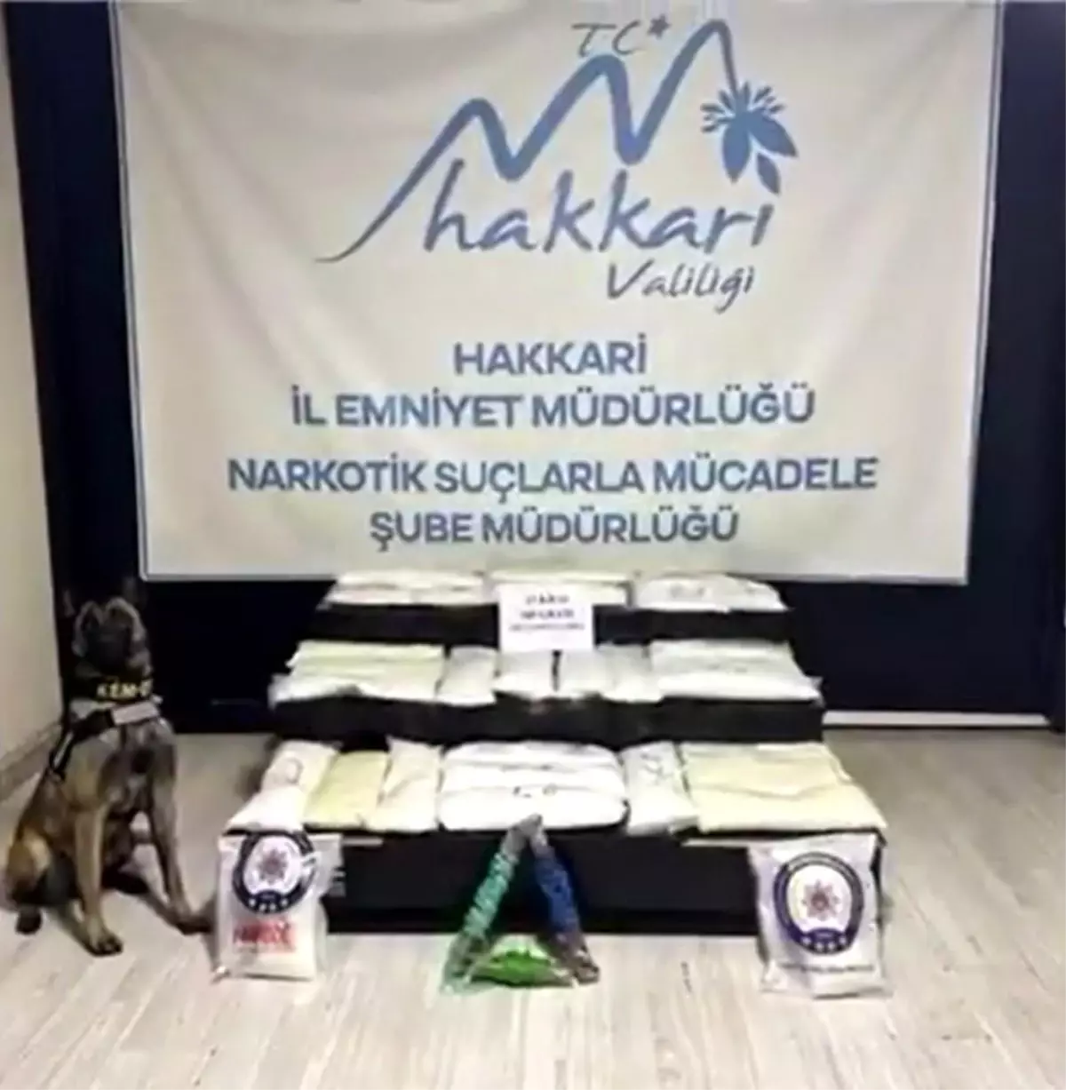 Hakkari\'de 63 Kilo Metamfetamin Ele Geçirildi