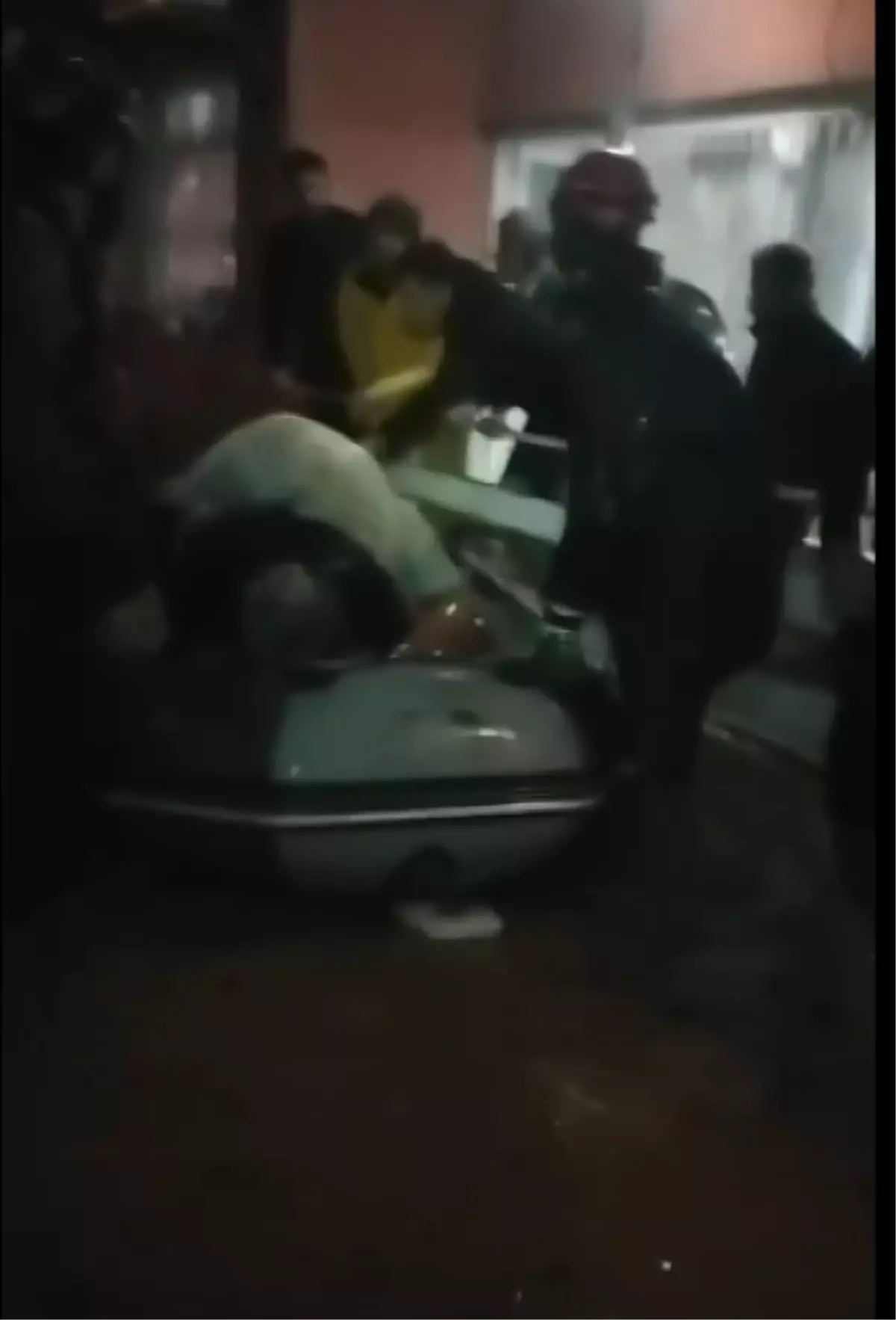 Adana\'da Mahsur Kalanlar Botla Kurtarıldı