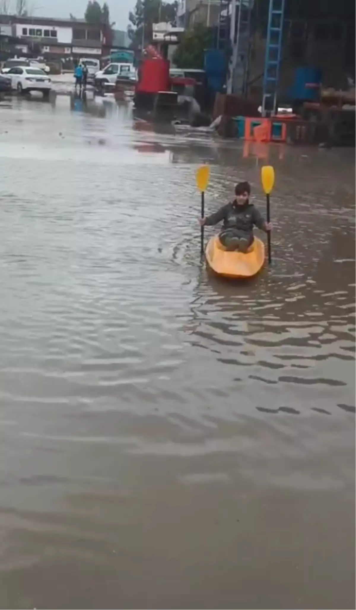 Kano ile Su Birikintisinde Gezi