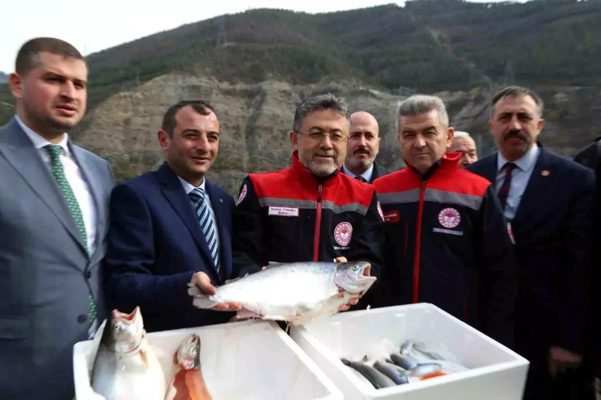 Bakan Yumaklı: "Türk somonu ihracatı 500 milyon dolara ulaştı"