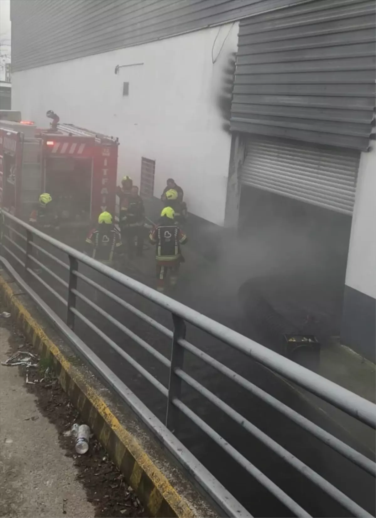 Karesi\'de Alışveriş Merkezinde Yangın