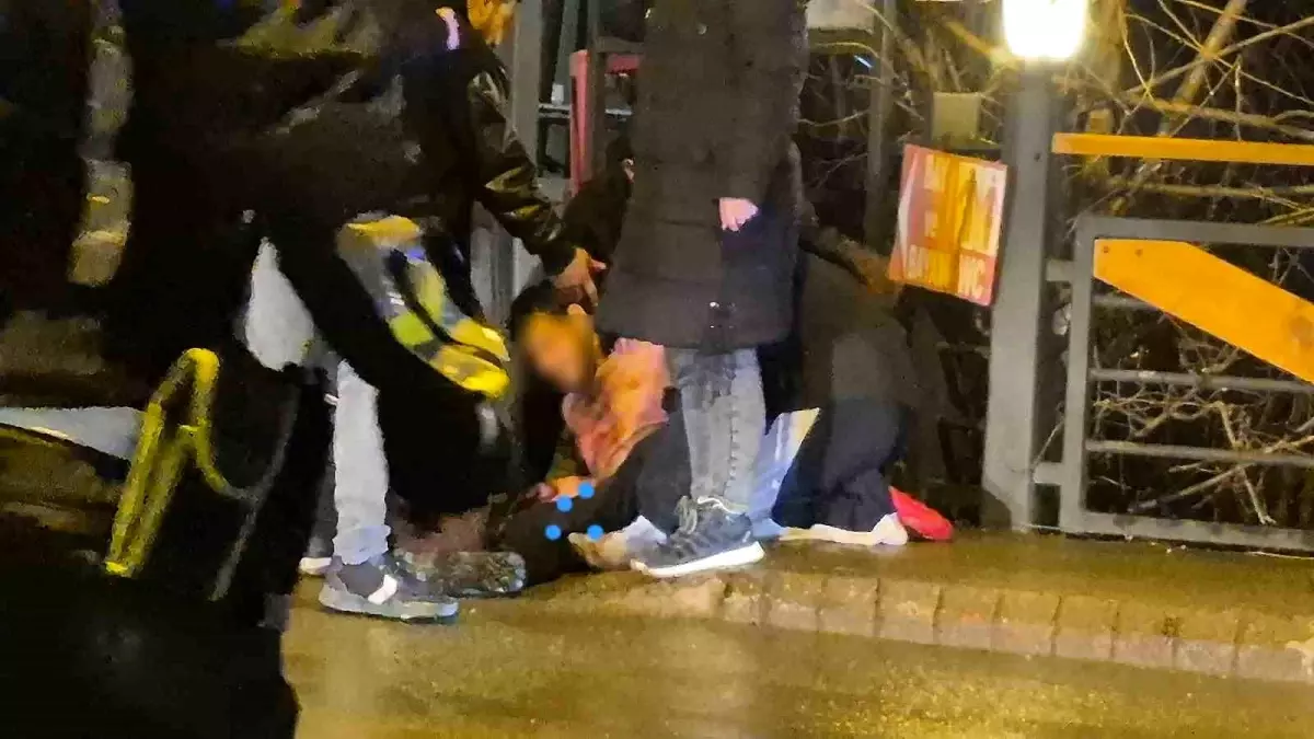 Bartın\'da Bıçaklı Kavga: 2 Yaralı