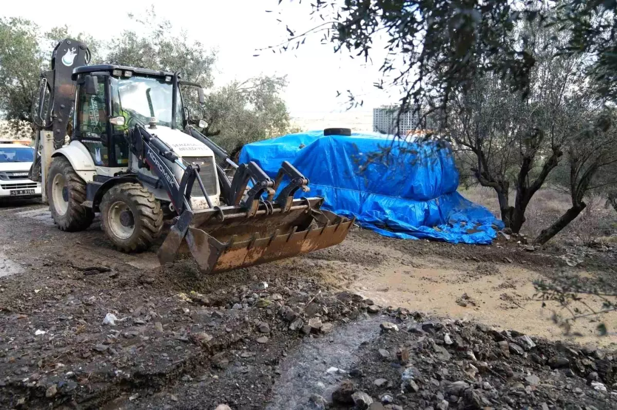 Başkan Şimşek yağıştan etkilenen mahallelerde incelemelerde bulundu