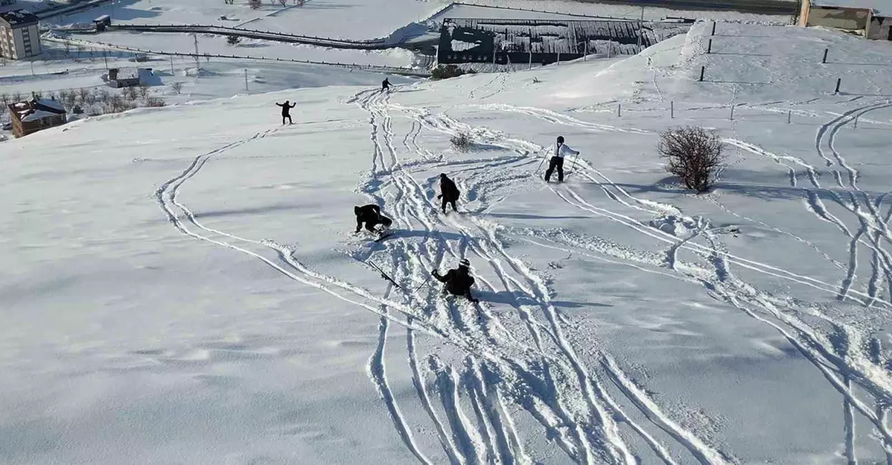 Bitlis\'te Tehlikeli Kayak Denemesi