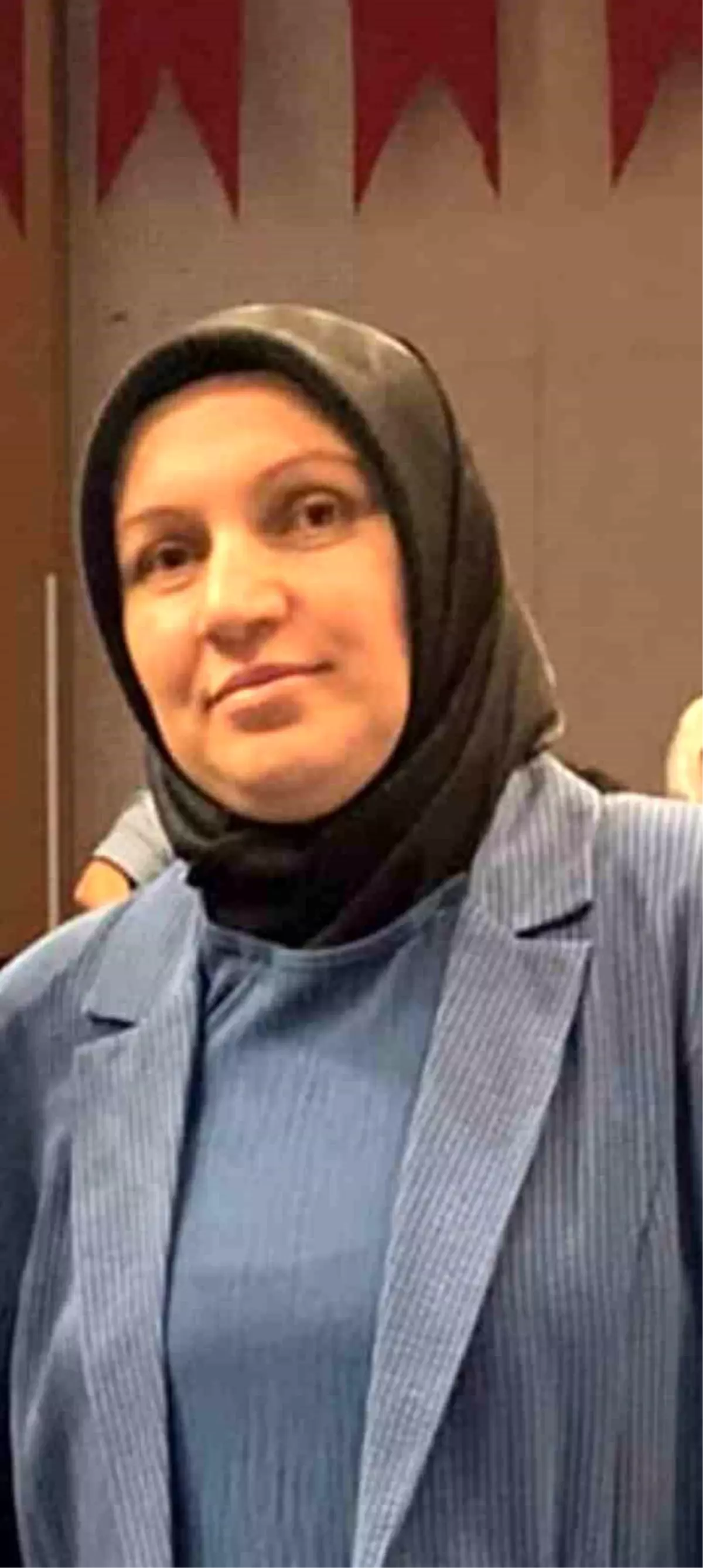 Üçüncü Kattan Düşerek Hayatını Kaybetti