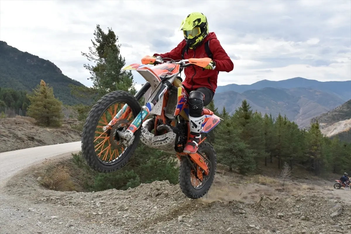 Gümüşhane\'de Enduro Cross Kulübü Kuruldu