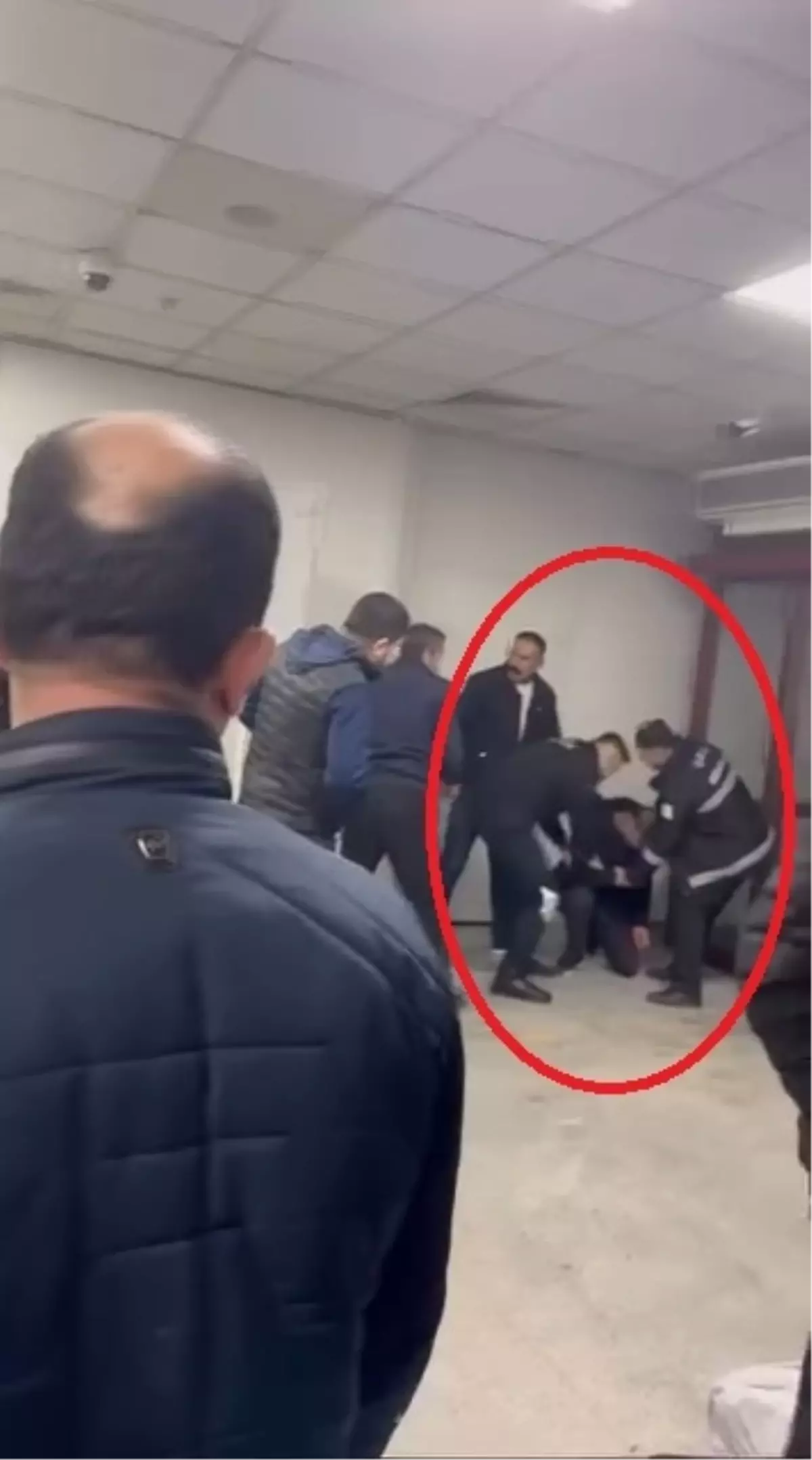 Diyarbakır Hastanesinde Bıçaklı Kavga