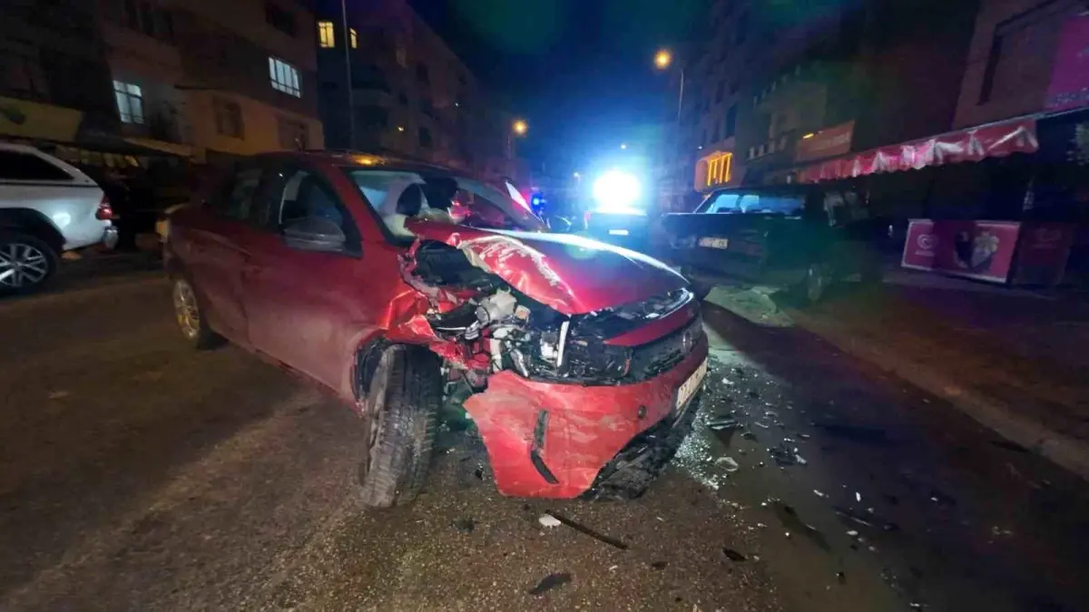 Karaman\'da otomobil kazası: 1 yaralı