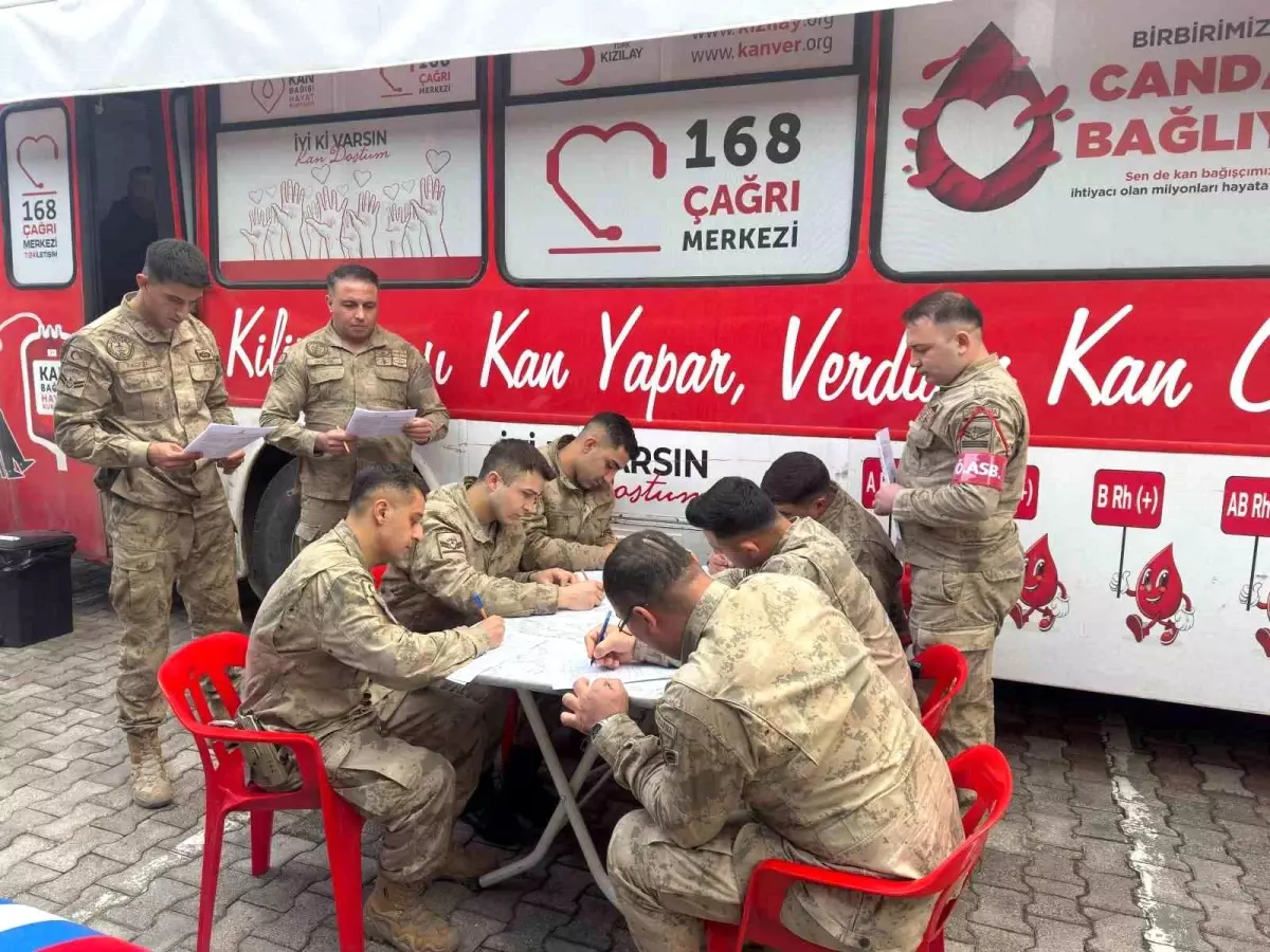Jandarma, Kan Bağışı Kampanyasına Destek Verdi
