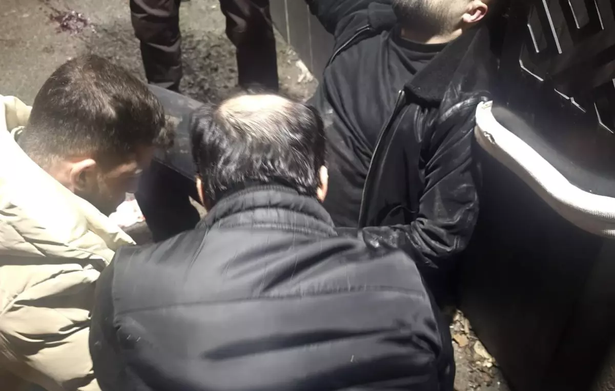 Midyat\'ta Silahlı Kavga: 1 Yaralı