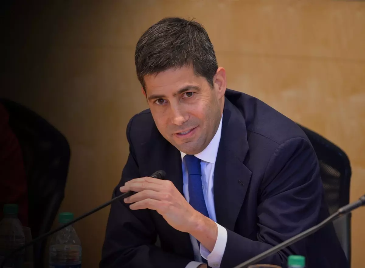 Trump, Kevin Warsh\'u Fed Başkanlığına Aday Gösterdi