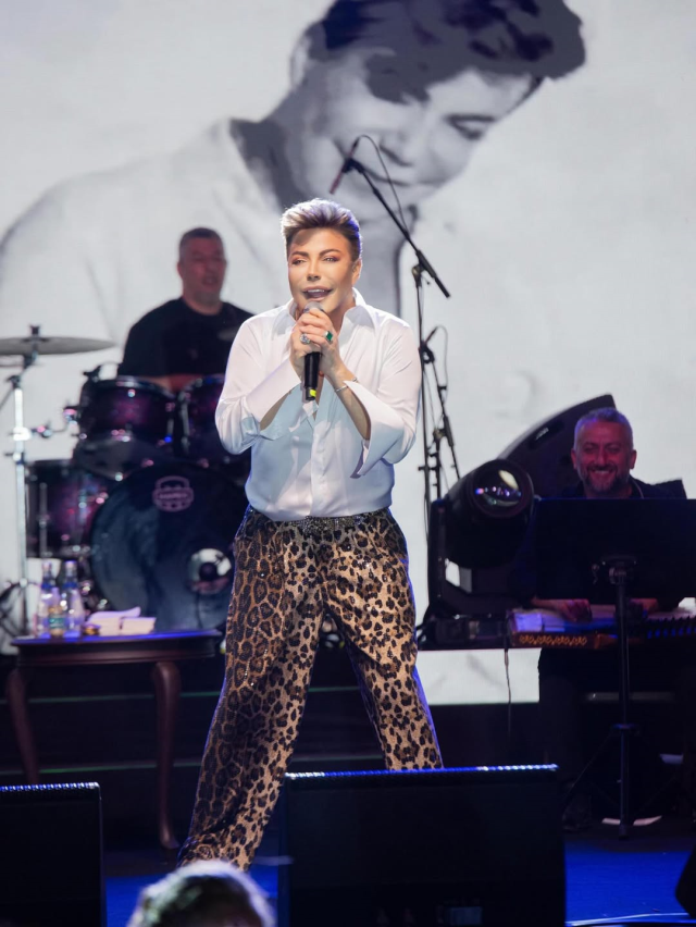 Ünlü şarkıcı Fatih Ürek hayatını kaybetti