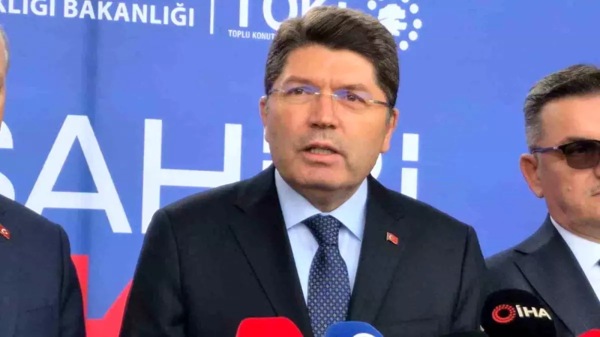 Bakan Tunç: "Her alanda topyekûn bir mücadele gerekiyor"