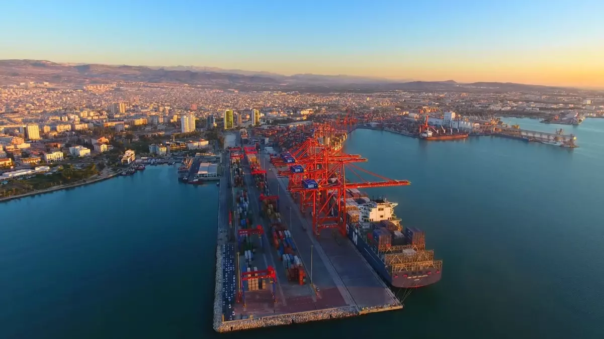 2025\'te Limanlarda Rekor Yük Elleçlendi