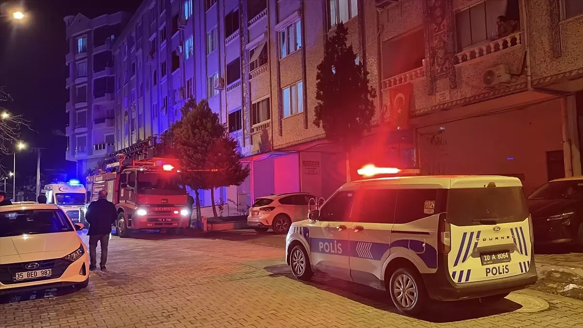 Edremit\'te öğretmen evinde ölü bulundu