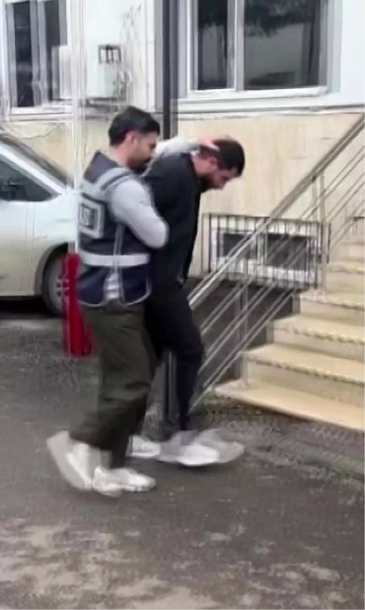 Boşanma Aşamasındaki Eşine Zarar Veren Adam Tutuklandı