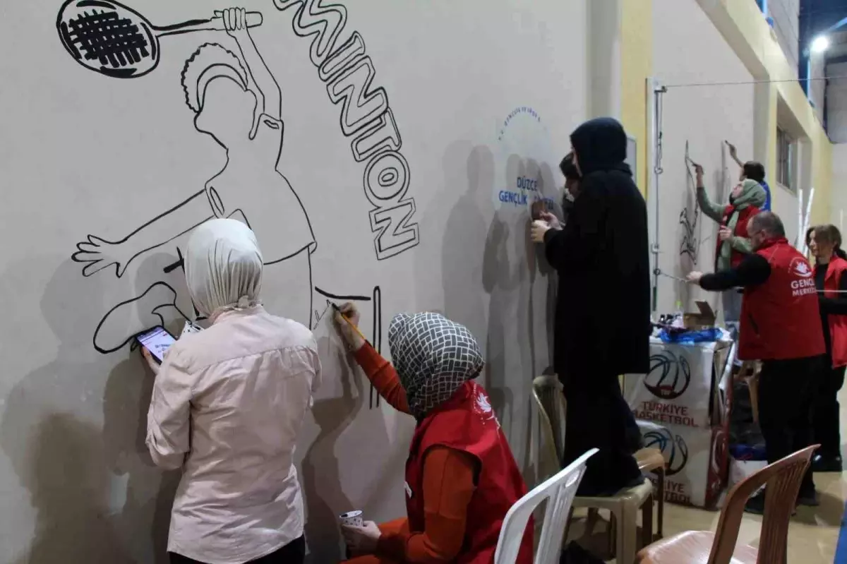 Gençlik Kış Kulübü\'nden Duvar Boyama Etkinliği