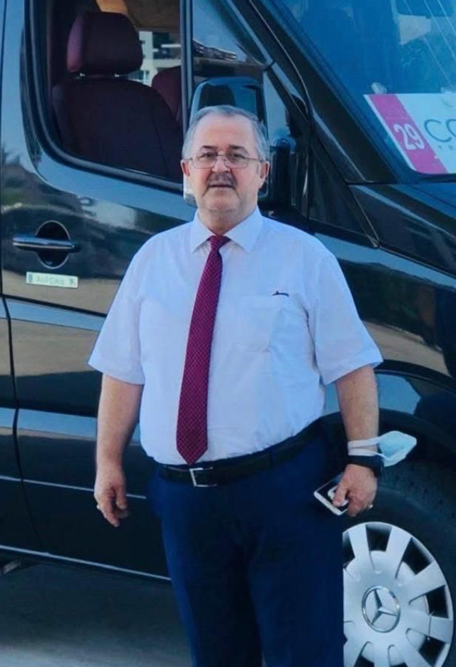 Emekli polis feci şekilde hayatını kaybetti