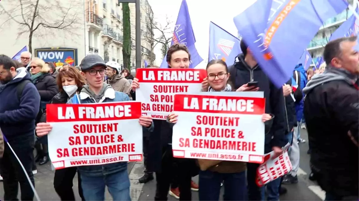 Fransa\'da Polis Gösterileri: Kaynak Yetersizliği Protesto Ediliyor