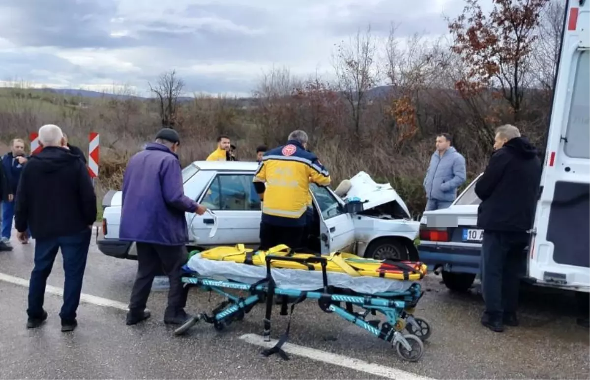 Gönen\'de Trafik Kazası: 6 Yaralı