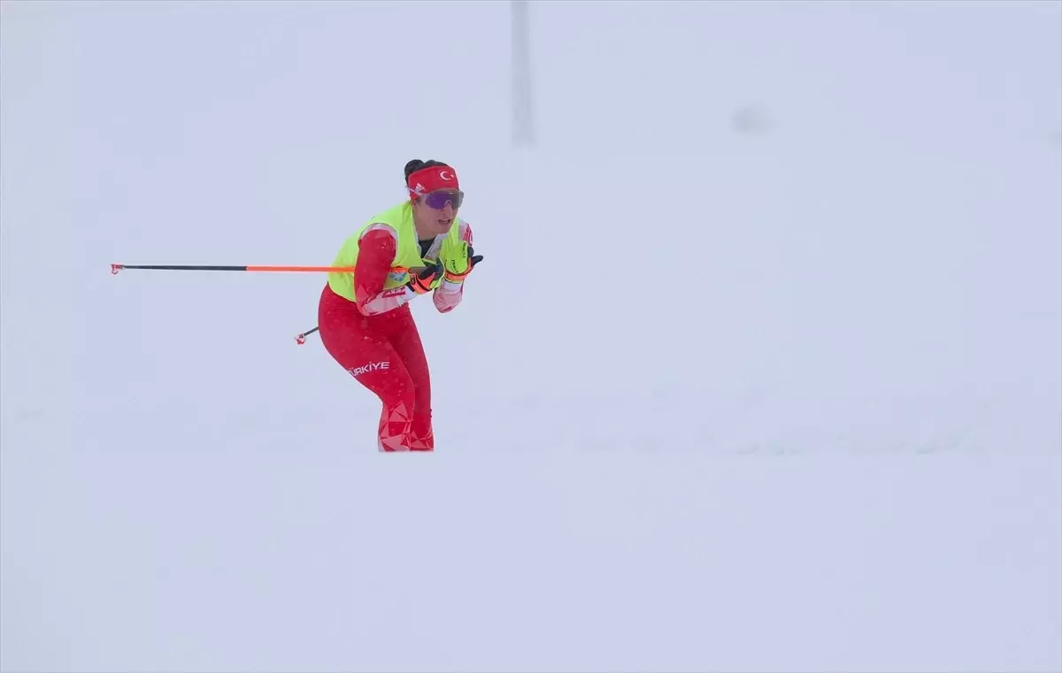 Yüksekova\'da Kayaklı Koşu Yarışması Tamamlandı